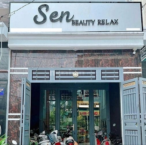 CHỦ NHÀ MÊ ĐỎ ĐEN NỘP NỢ CẦN BÁN GẤP NHÀ MẶT TIỀN SHR 876tr