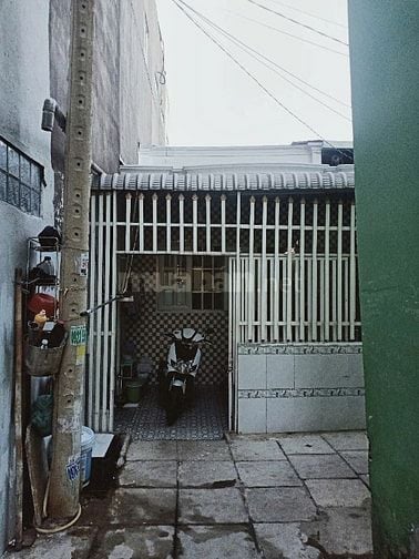 Bán nhà cấp 4 Sổ hồng riêng hẻm xe ba gác 