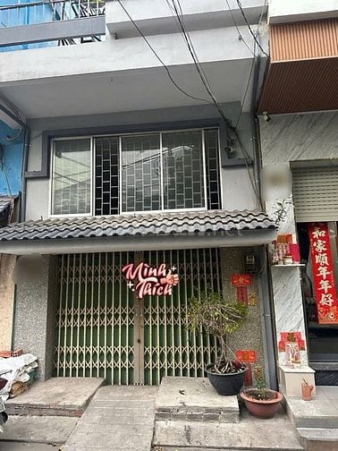 Cho thuê 10 triệu, Kinh Dương Vương, BT