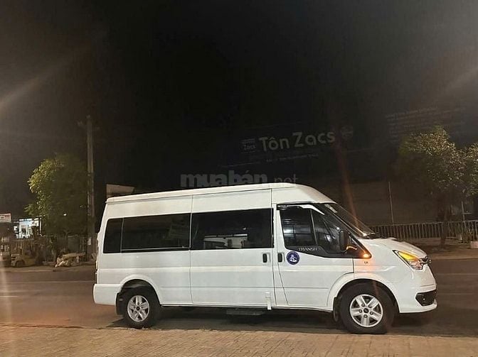 cho thuê xe 16 chỗ fo transit 