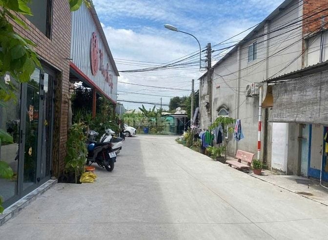 cần bán gấp căn nhà 162m2 ở Tân Phú Trung - Củ Chi giá 670 triệu.SHR