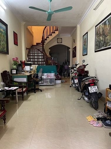 Cho Thuê tầng 1 làm văn phòng, Nguyễn Chánh, P.Trung Hòa, Cầu Giấy