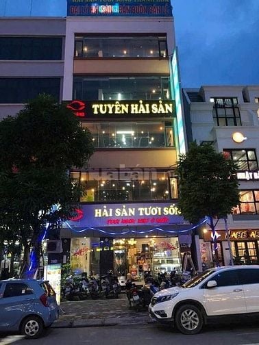 Duy nhất cho thuê nhà mặt phố Nguyễn Văn Lộc, S80m2 x 4tầng, MT 5m