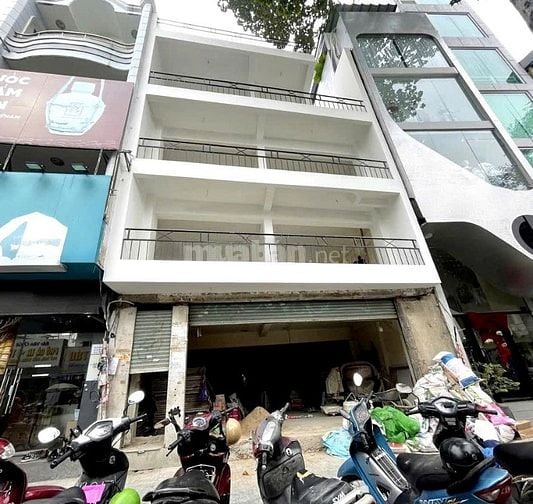 Cho Thuê Mặt Tiền 8M Lê Thánh Tôn - DTSD 800m2,THANG MÁY TẠI BẾN Nghé