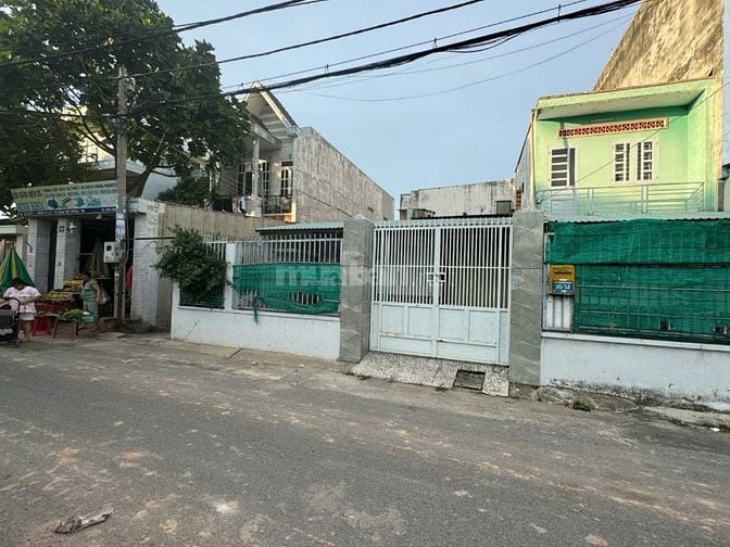Cho thuê nhà cấp 4, DT 11 x 23m, 36/5A Ấp 7, Xuân Thới Thượng, Hóc Môn