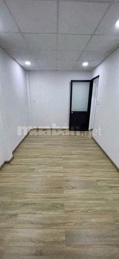 Bán nhà hẻm 48 Nguyễn Thanh Tuyền, DT 7.7 x 5.1m, 1 lầu, giá 4,1 tỷ TL