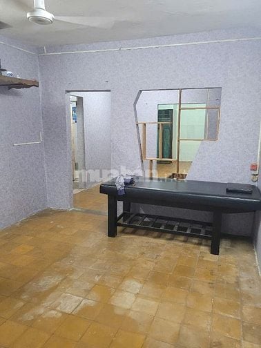 Chính chủ cho thuê nhà tập thể E2 Thái Thịnh phòng 410
