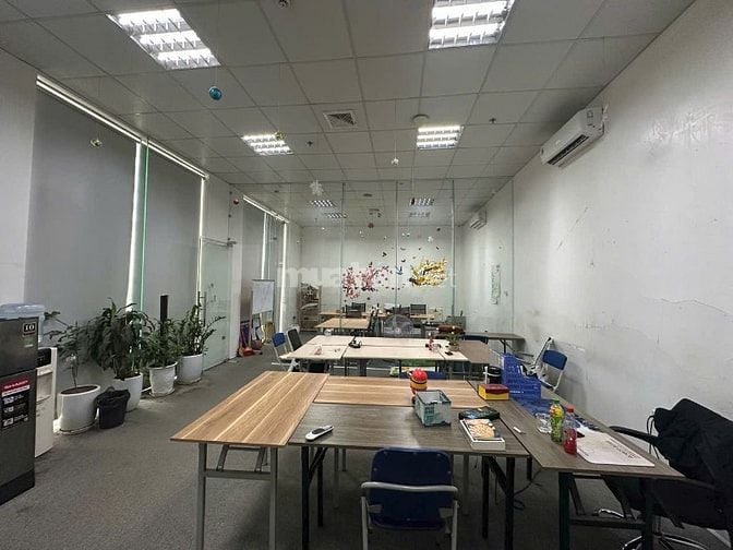 CC cho thuê 68m văn phòng, MB kinh doanh 234 Phạm Văn Đồng