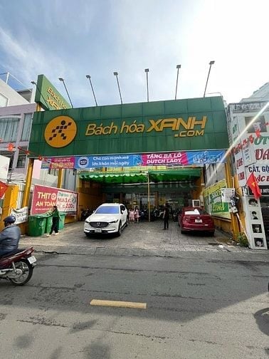Bán gấp nhà MT Huỳnh Tịnh Của, Q. 3 - 281m2 (13.5 x 30) - HĐT 140Tr/Th