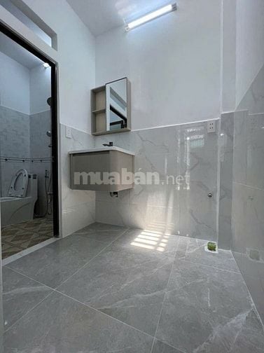 bán nhà đường TTH21 quận 12, 2pn ngang 4.5 đúc BTCT giá 3.15 tỷ