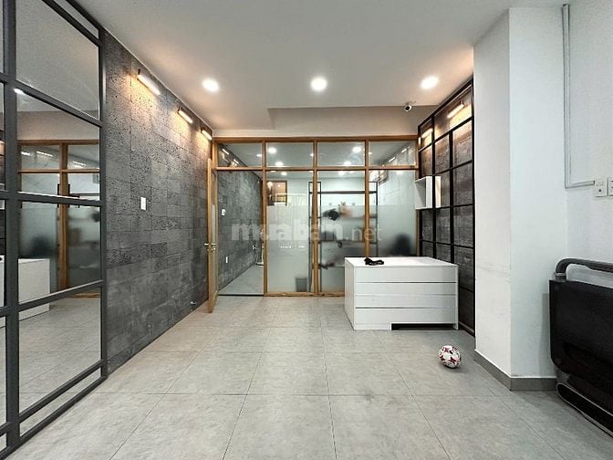Nhà HXH 302 Hai Bà Trưng, P.Tân Định, Q.1.Dt 4 x17, 5 tầng.Giá 25 tỷ