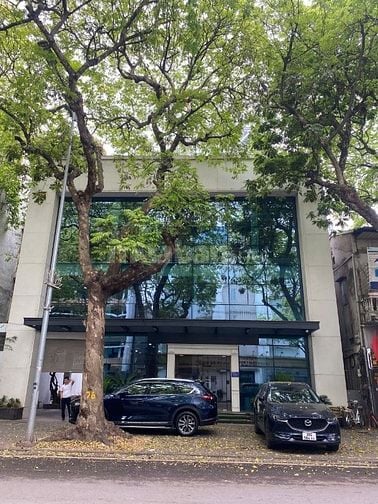 Cho thuê mặt phố BÀ TRIỆU 320m2 x 3 tầng gần Vincom Bà Triệu