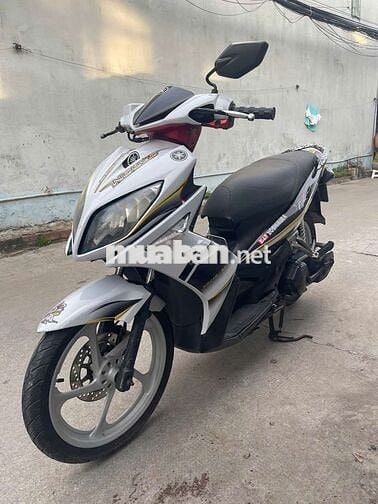 Cần bán novo4 máy móc êm xe khá đẹp