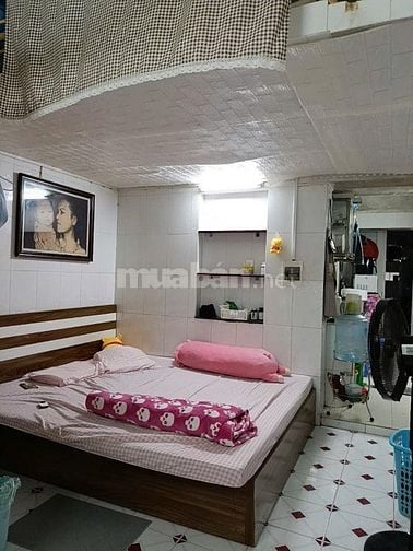 Cho thuê nhà khu tập thể Thành Công giá 7 triệu