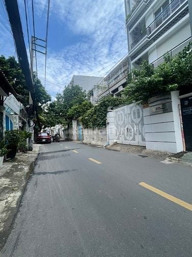 Bán nhà 170m2 đất - HXH Tô Hiến Thành, Quận 10