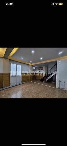 Cho thuê nhà hẻm 2m(ĐĐTNghi) Lạc Long Quân, P.3, Q.11 giá 6tr