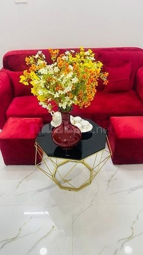 Cần tuyển thư ký xinh có ngoại hình 