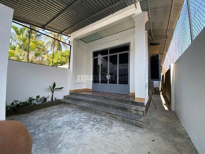 Nhà cấp 4 còn như mới, SHR, Giá chỉ 950 Triệu, Tân Phú Trung, Củ Chi.