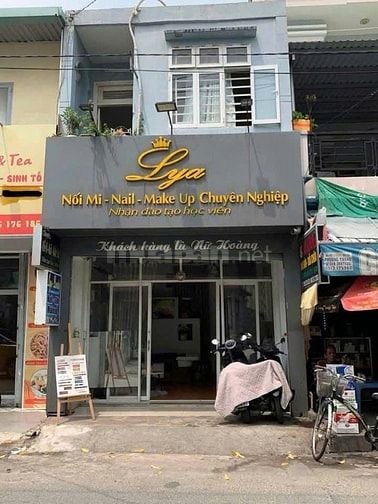 CHÍNH CHỦ BÁN GÂP NHÀ MĂT TIÊN đường NGUYỄN CỬU PHÚ [SHR]