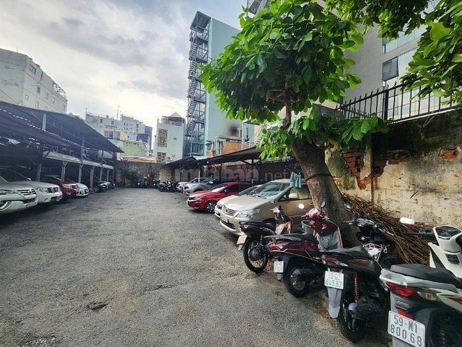 Cho thuê kho, nhà xưởng, Sân Thể thao với giá 295 triệu VND tại Đường 