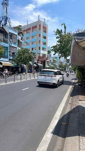 NHÀ HIẾM MẶT TIỀN 91M2, 4,5 X 2OM PHẠM VĂN CHÍ, QUẬN 6, GIÁ 14 TỶ