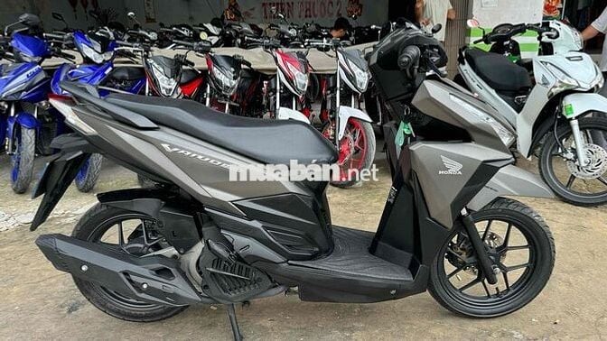 Vario 150 vàng cát 2018 ( hỗ trợ góp )