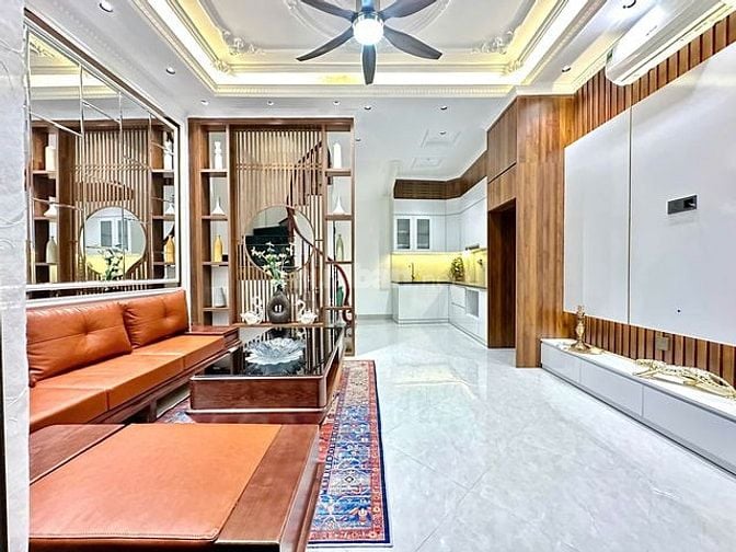 Bán nhà Yên Hoà Cầu Giấy, 5 tầng đẹp như mơ, sổ vuông, giá chỉ 7,95 tỷ
