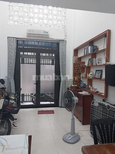 Bán nhà mới 3 lầu, HXH Trường Chinh, P.14, Tân Bình - 7.2 Tỷ