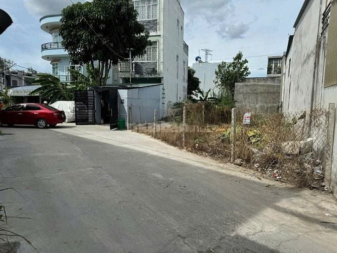 Nên nhà phố khu dân cư đường Nguyễn bình 