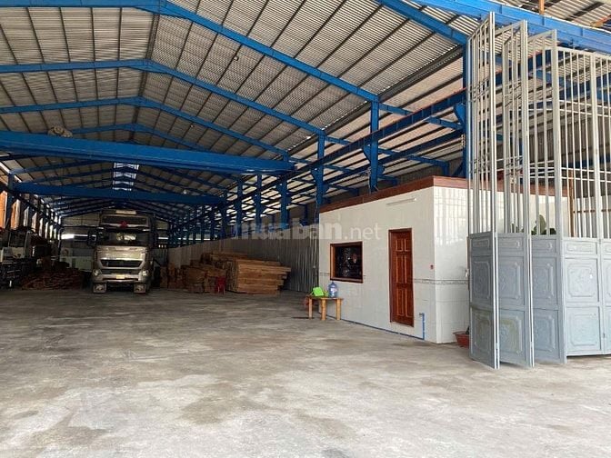 Cho thuê xưởng Mt .Ql1a cái bè Tiền Giang dt 2200m
