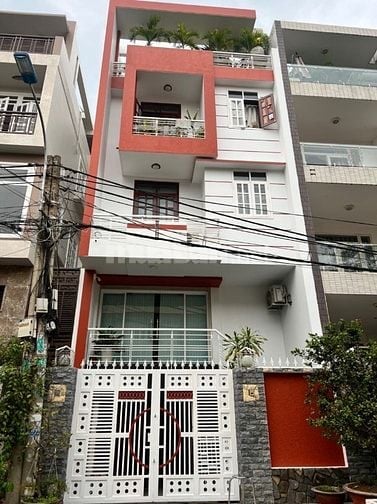 Bán nhà KDC Trung Sơn. DT 6x20m 1 hầm 1 trệt 3 lầu ST