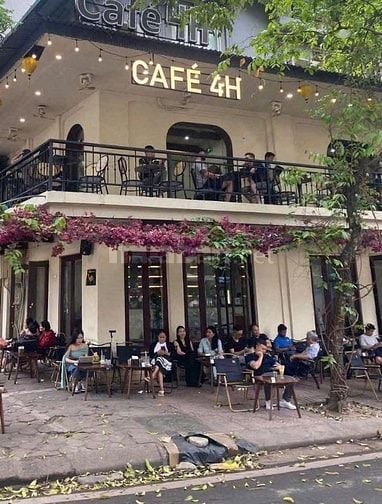 Nhượng quán cafe đang kinh doanh tốt tại Huỳnh Thúc Kháng-Mặt tiền 15m