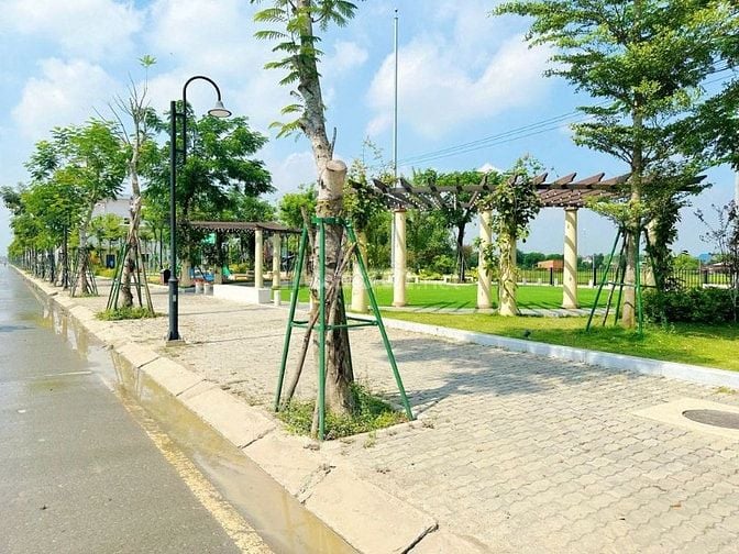 Bán Lô Đất Kế Góc Mặt Tiền Hậu Nghĩa – Gần Trường Học, Bệnh Viện, Tiện