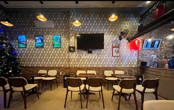 Cần sang lại toàn bộ quán cafe  Ngay mặt tiền Lý Chiêu Hoàng, cạnh chu