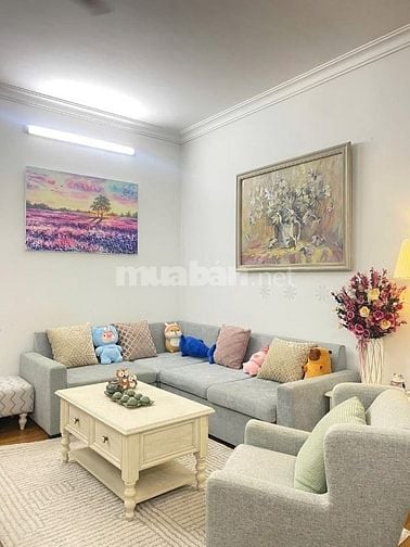 Cho thuê căn hộ chung cư 18T Lê Văn Lương Diện tích : 95m2 