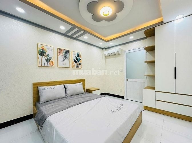Nhà mới xây 5 tầng,Đường rộng 8m,rổ giá 6toi65o