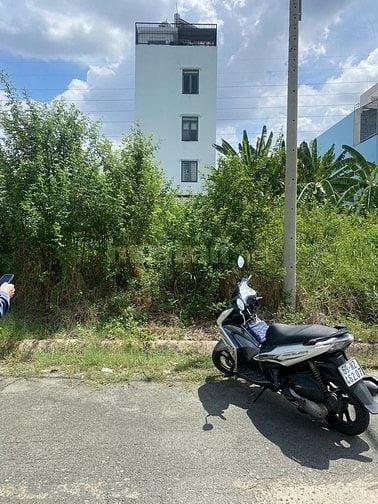 CẦN BÁN NHÀ ĐẤT LÊ QUANG ĐỊNH, VÀ ĐẤT CÓ GPXD P.15, Q.8