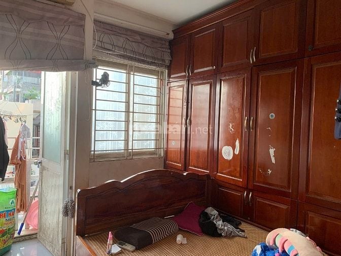 Chính chủ cần bán gấp căn hộ 1k 1n rộng 32m2 tại Gia Quất, Long Biên
