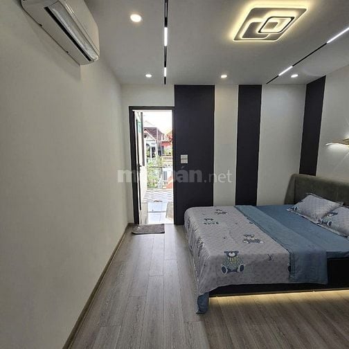 Siêu phẩm Đội  Cấn-Full nội thất - 40m2-4T- 70m ra phố- Nhỉnh 9 tỷ