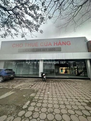 Cho thuê mặt bằng kinh doanh mặt phố Nguyễn Văn Huyên 100m2 mt 20m