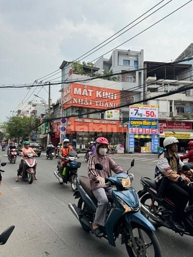 Cho thuê Góc 2 Mặt Tiền Lê 91 Quang Định, 13m mặt tiền 55tr/tháng tl