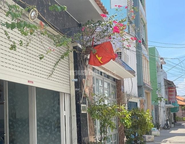 Bán lô đất đẹp Huỳnh Tấn Phát quận 7, 84m2, 5m ngang, chỉ 5 tỷ 4