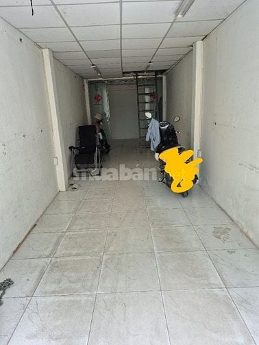 Bán căn hộ nhà tập thể, 1 trệt 1 lửng mặt tiền Điện Biên Phủ