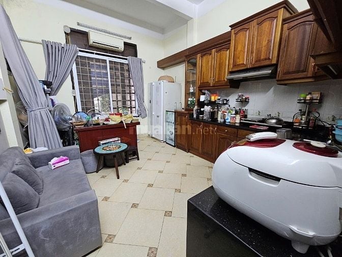 HOT Cần bán nhà Thái Hà 61m2, 4 tầng, 2 Mặt Ngõ ôtô tránh, kinh doanh