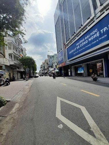 NHÀ BÁN MẶT TIỀN KINH DOANH GIA PHÚ DT(3.8X19)GIÁ 15.5 TỶ 
