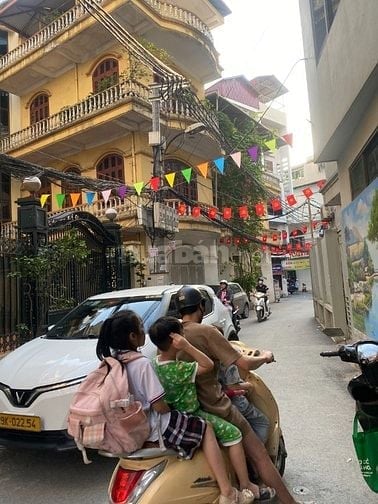 BÁN NHÀ LẠC LONG QUÂN, PHÂN LÔ QUAN CHỨC, Ô TÔ, 75,3 M2, GIÁ 18,7 TỶ