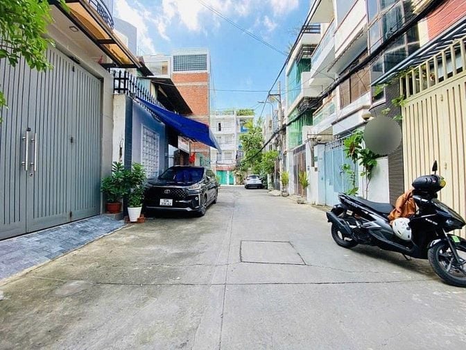 Bán nhà 2 tầng HXH 8m khu vip Bùi Đình Túy 