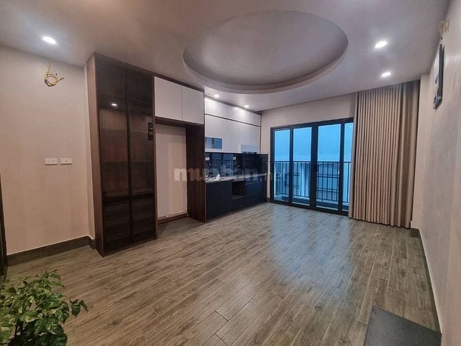 THANG MÁY , NGÕ THOÁNG RỘNG , BA GÁC ĐUA , QUAN NHÂN THANH XUÂN 35M2.