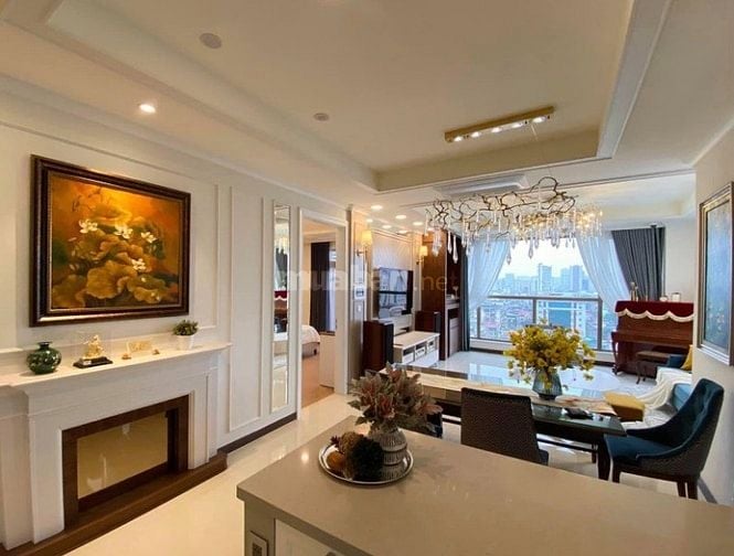 Nhà em cho thuê căn hộ 139m2, 3pn full giá 20tr toà Veam 689 LL Quân