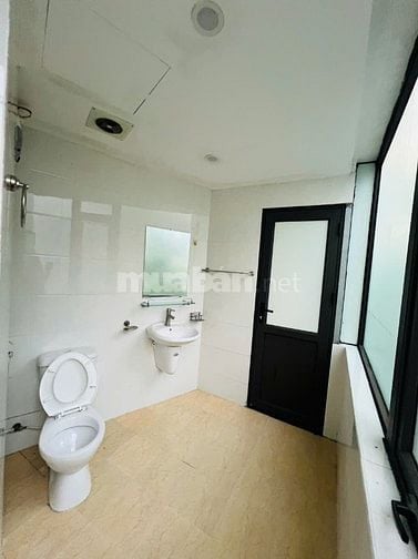 CCMN 1 khách 1 ngủ , ngà lô góc 2 mặt thoảng view sông thoáng mát 